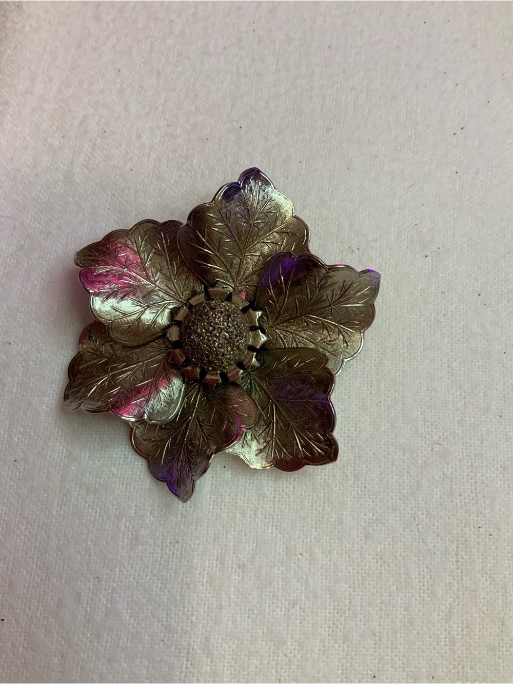 Beautiful Vintage Silver Tone Flower Brooch (Y-2)